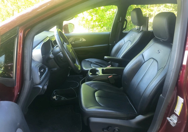 Chrysler Pacifica cena 116000 przebieg: 23000, rok produkcji 2019 z Nowy Targ małe 191